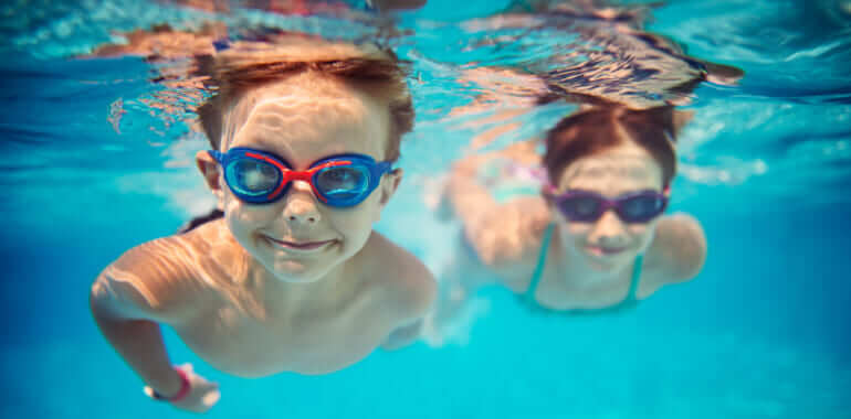 kính bơi cho trẻ em